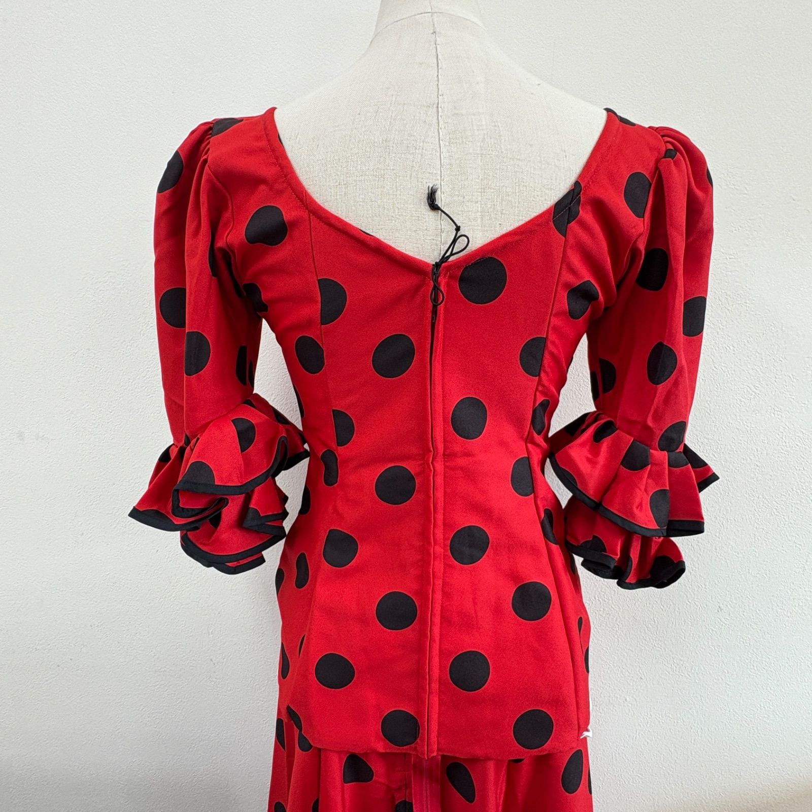 フラメンコ衣装 ドレス セパレート 赤 黒 水玉 ドット柄 フリル - メルカリ