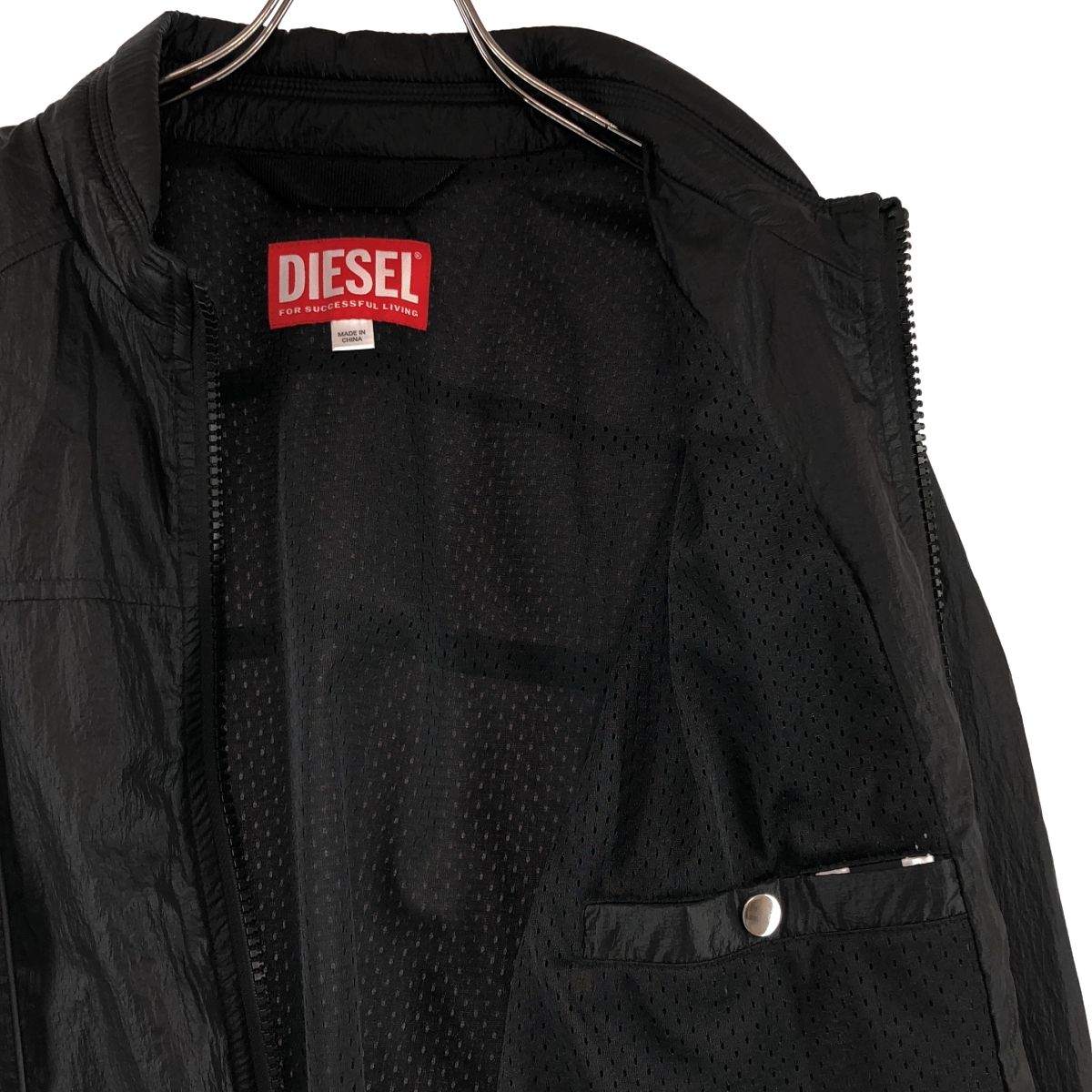 diesel 23ss J-Blinkid-A ナイロンジャケット diesel 23ss J-Blinkid-A ナイロンジャケット
