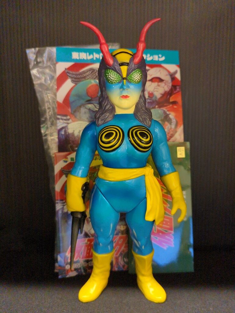蜂女　メディコムトイ　東映レトロソフビ　特撮　仮面ライダー　怪人 Amazon.co.jp: 東映レトロソフビコレクション 蜂女 (仮面ライダーより