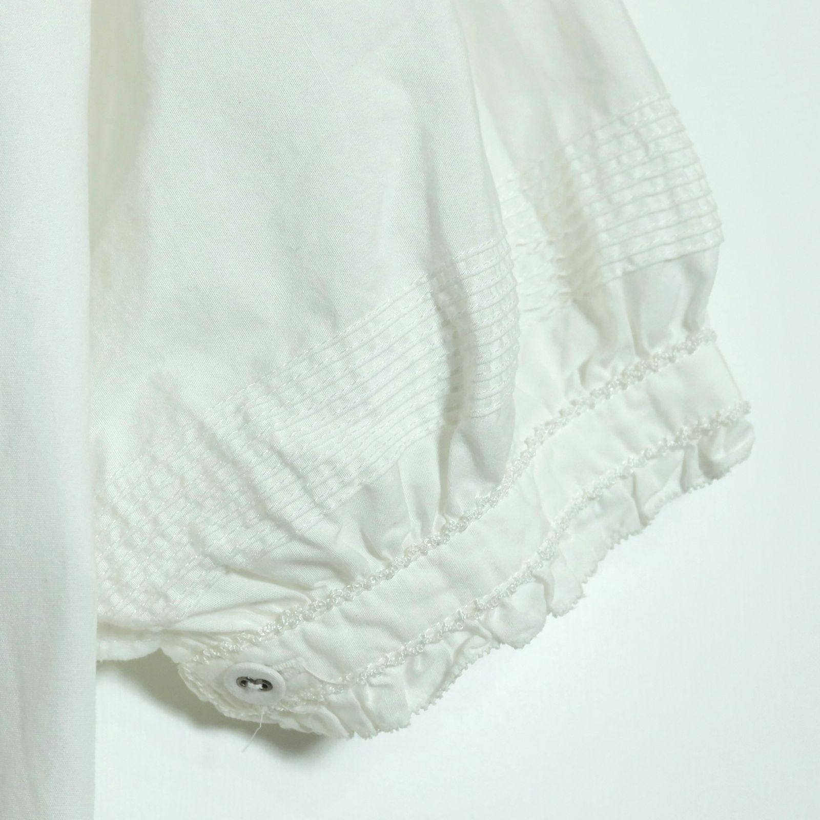 ワンダフルワールド カネコイサオ☆フーディブラウス 白系 前開き