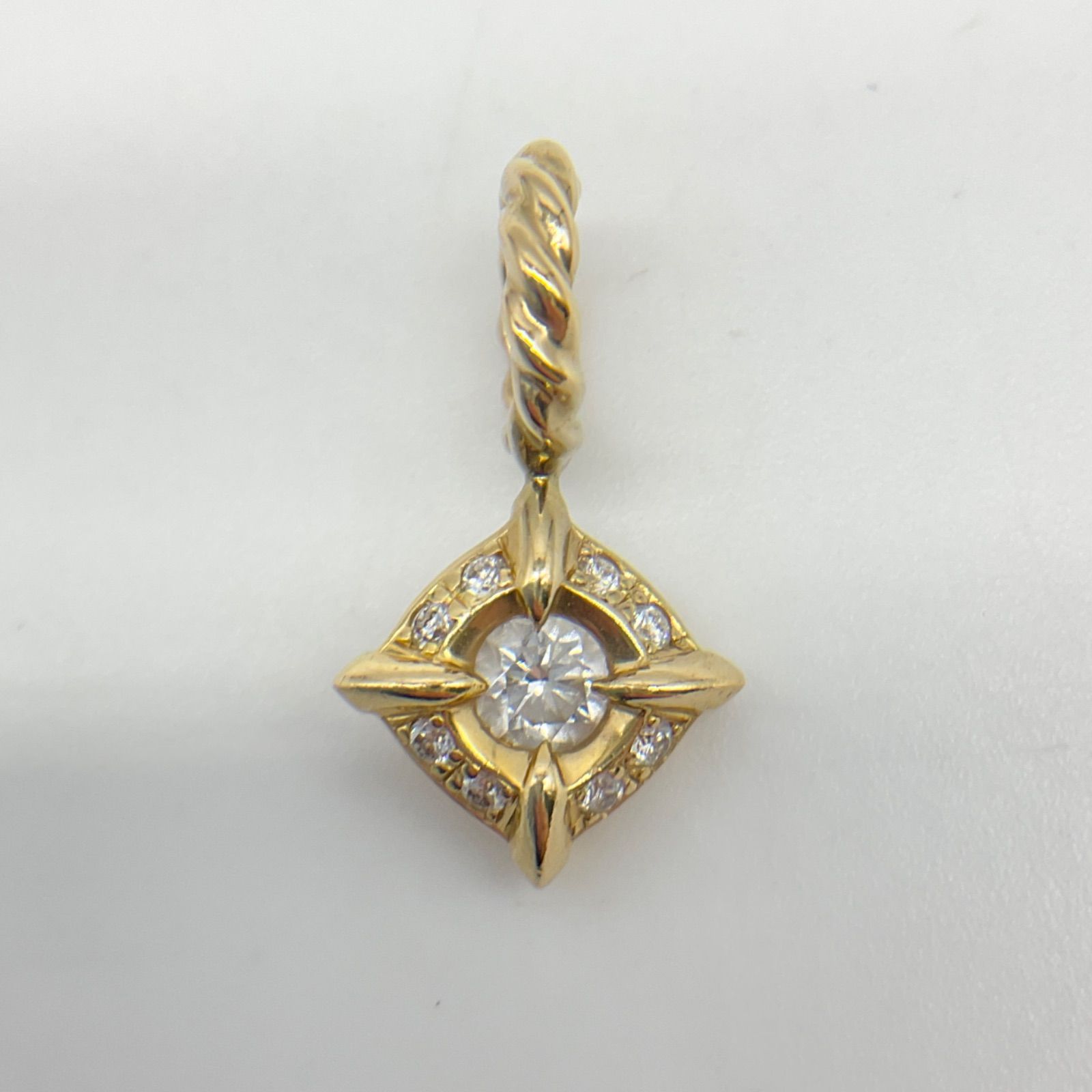 ○SJX エスジェイエックス 5ZC0095 K18 DIAMOND CHARM 0.16ct