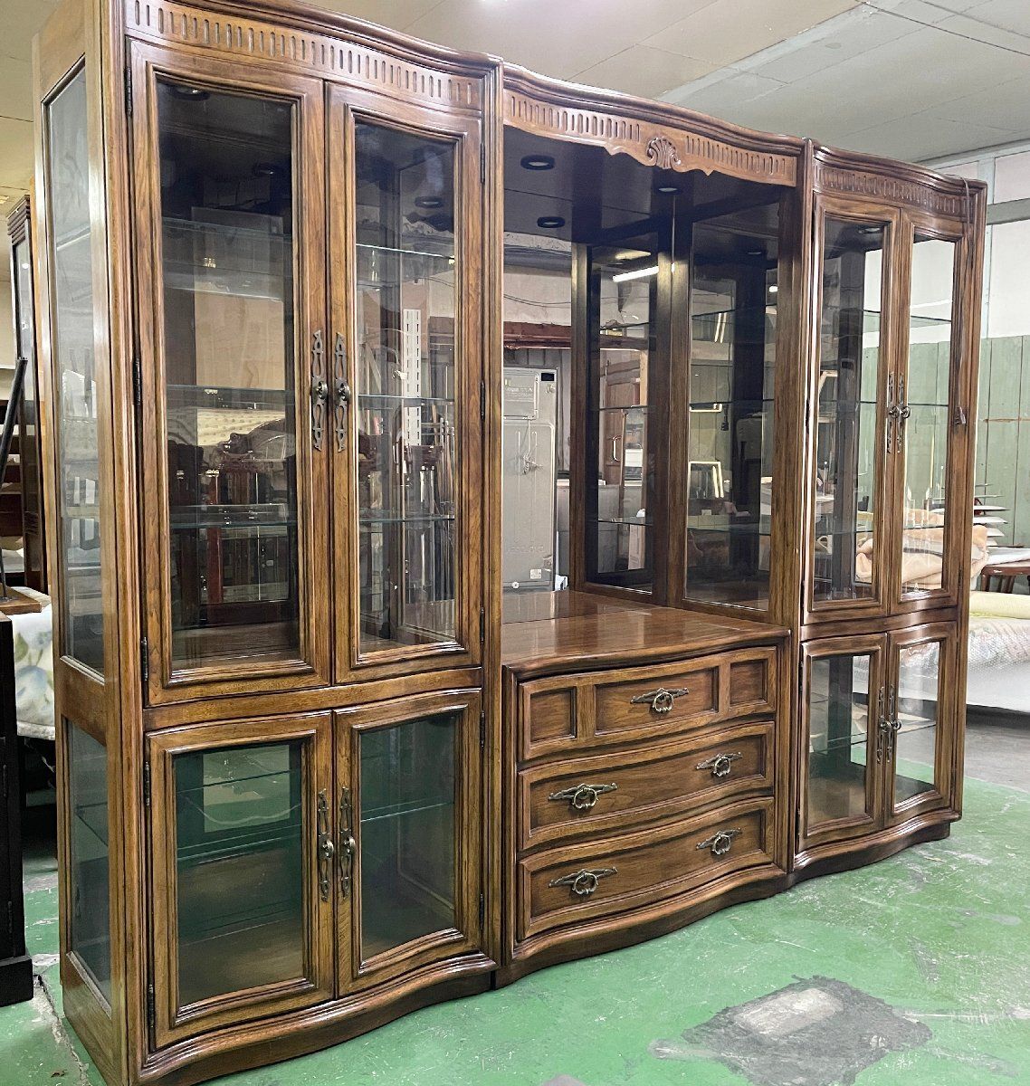 ○ドレクセルヘリテイジ Drexel グランドヴィラ 最高級 照明付き 大型