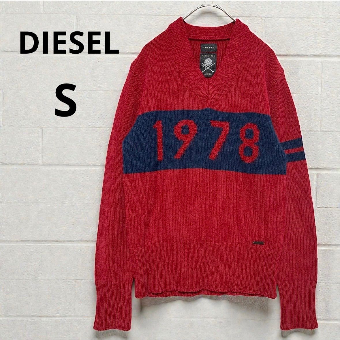 DIESEL ディーゼル 1978 ロゴ Vネック ニット セーター レッド