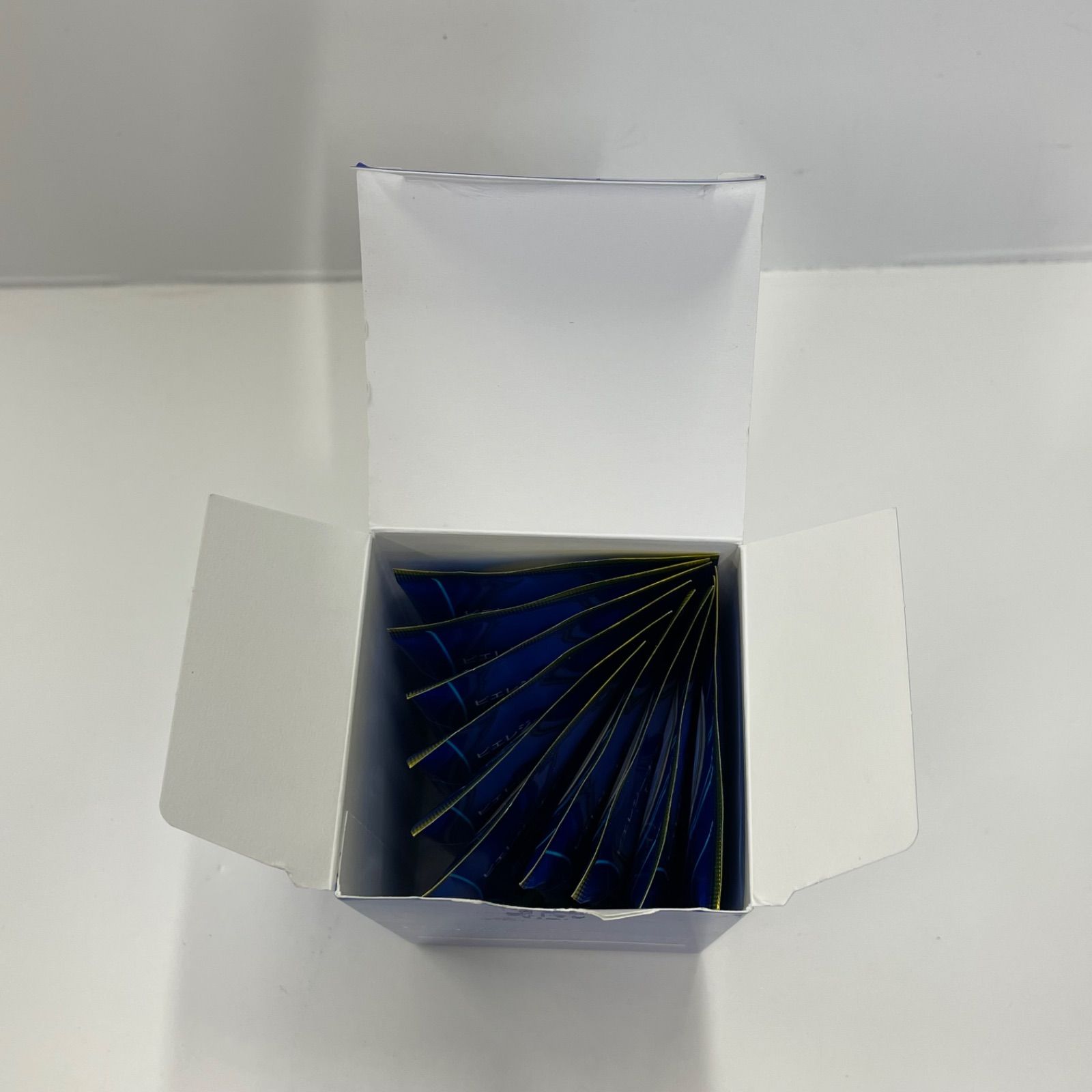 M3400 ピエレジーナ ジェルパック 10g×10包 - メルカリ