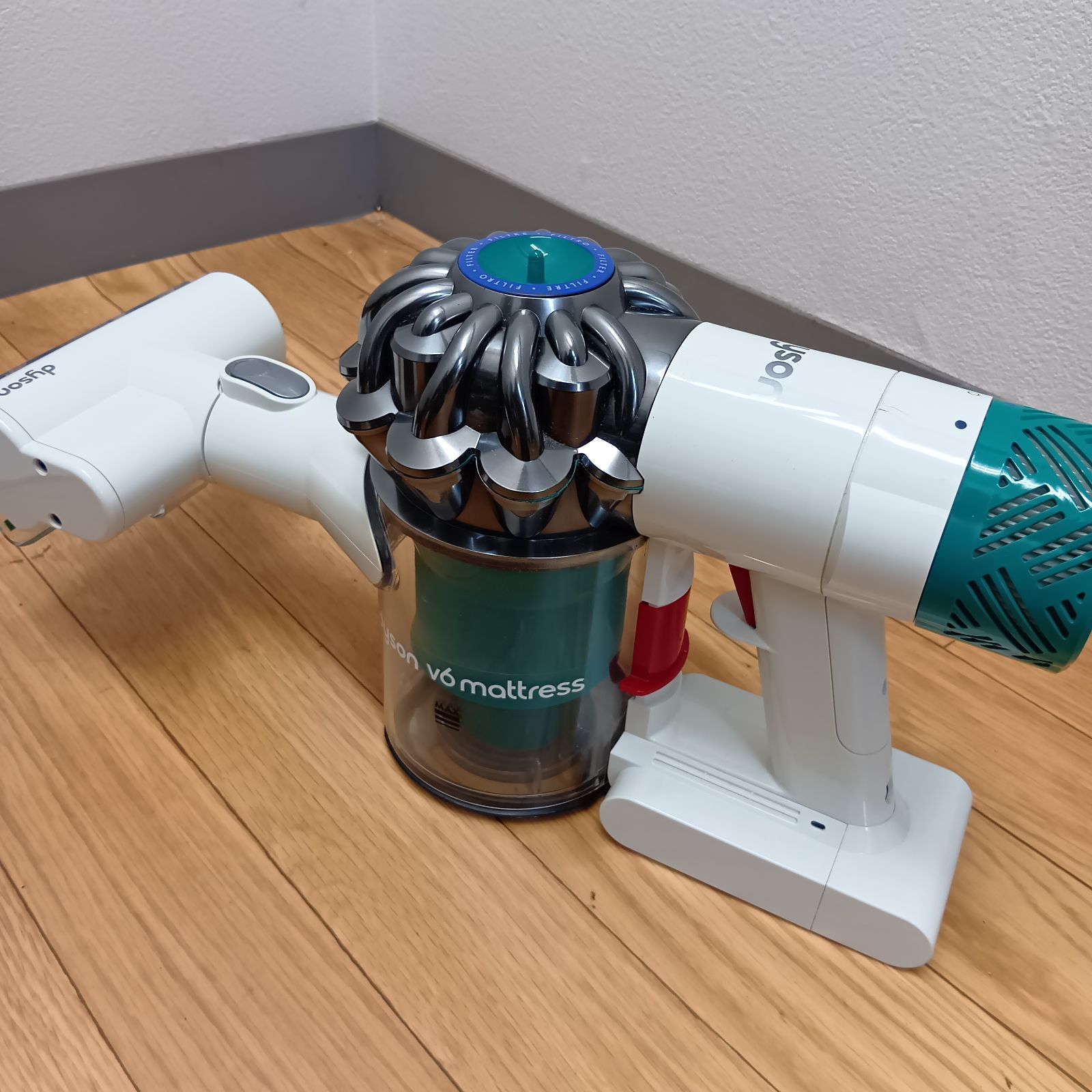 ダイソン dyson V6 mattress HH08 コードレスクリーナー - メルカリ