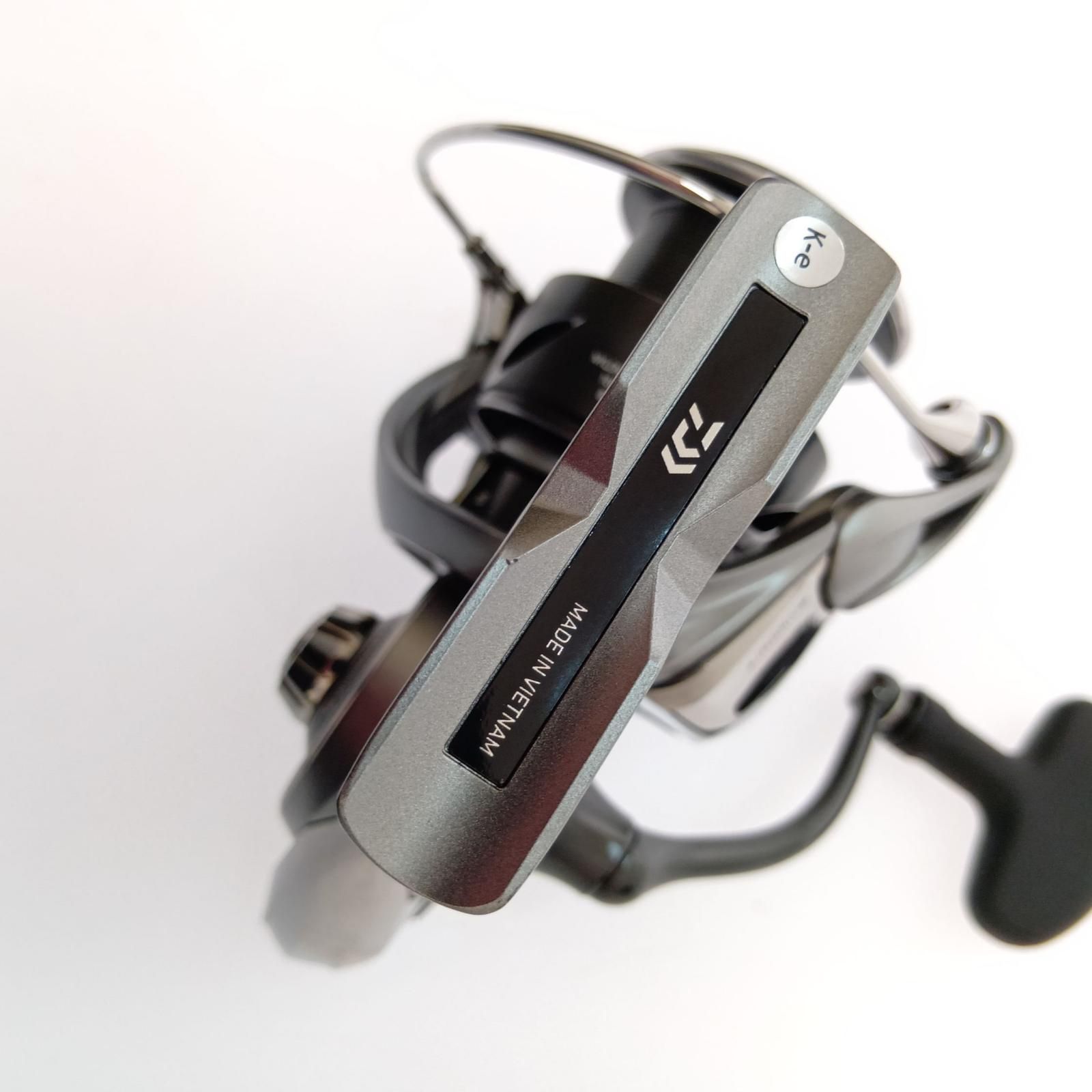 □□DAIWA ダイワ 25カルディアLT4000-CXH 00060412 - メルカリ