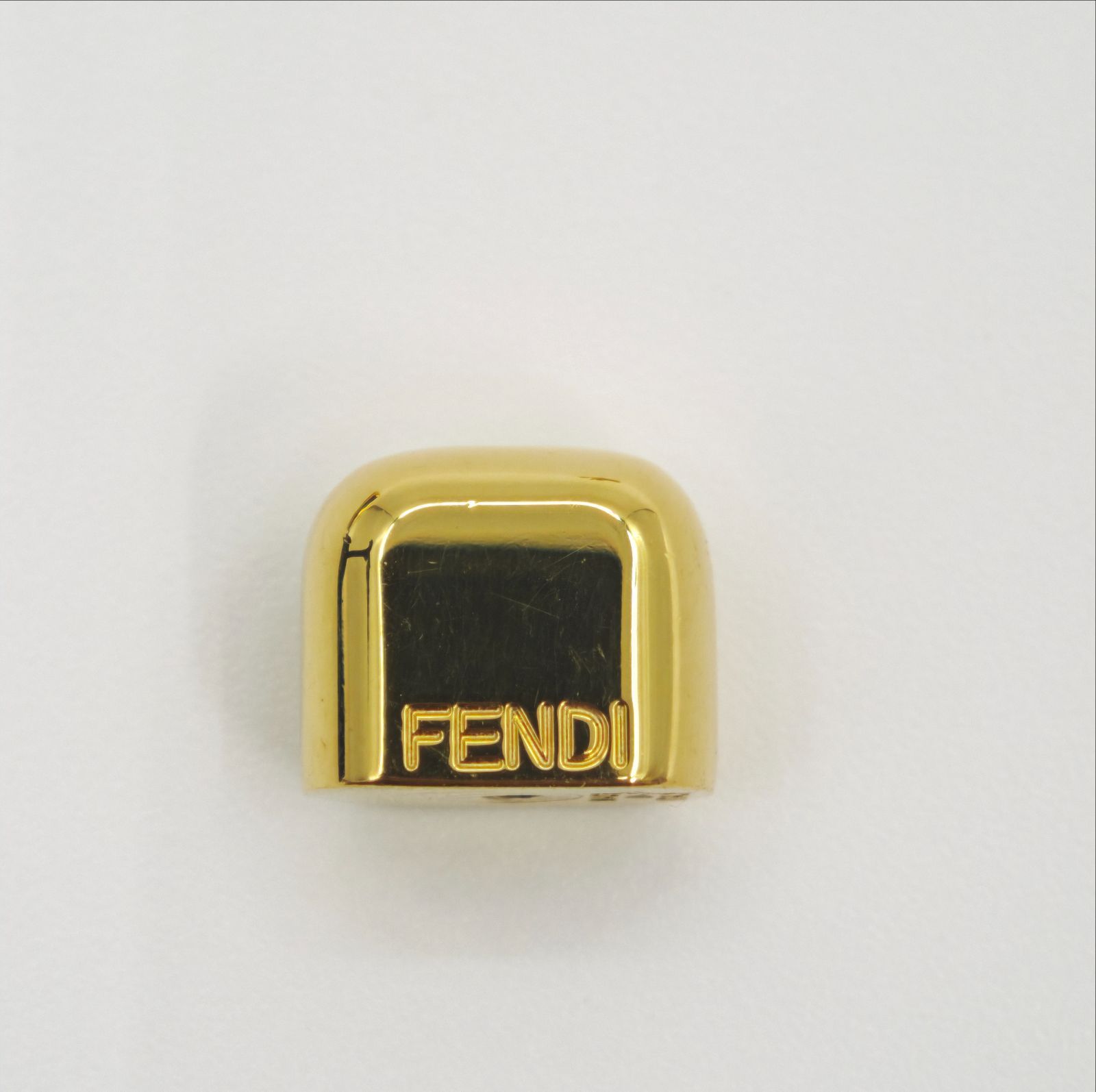 中古】FENDI FFロゴピアス - メルカリ