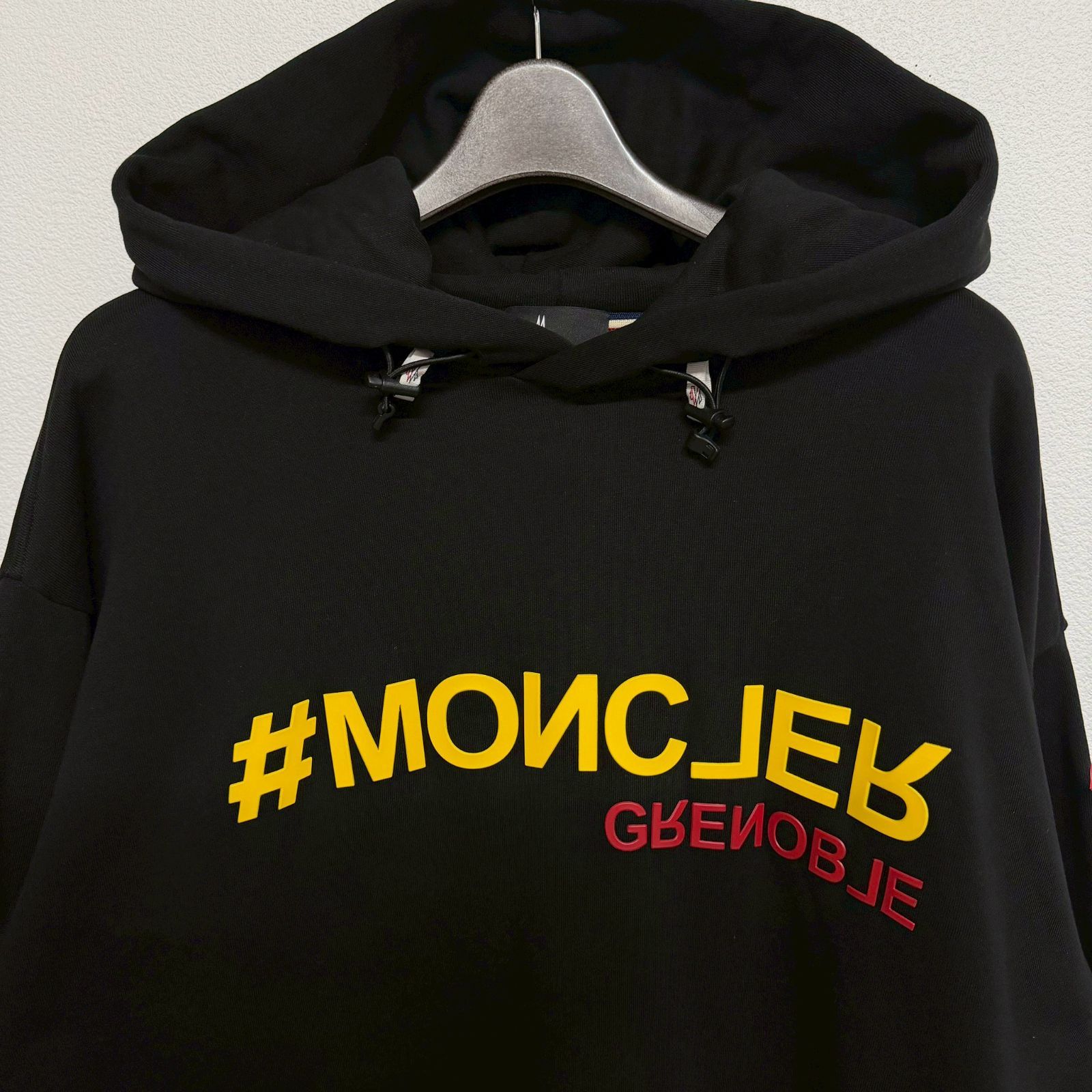 MONCLER モンクレール フロント ロゴ 黒 ブラック ジップ パーカー 