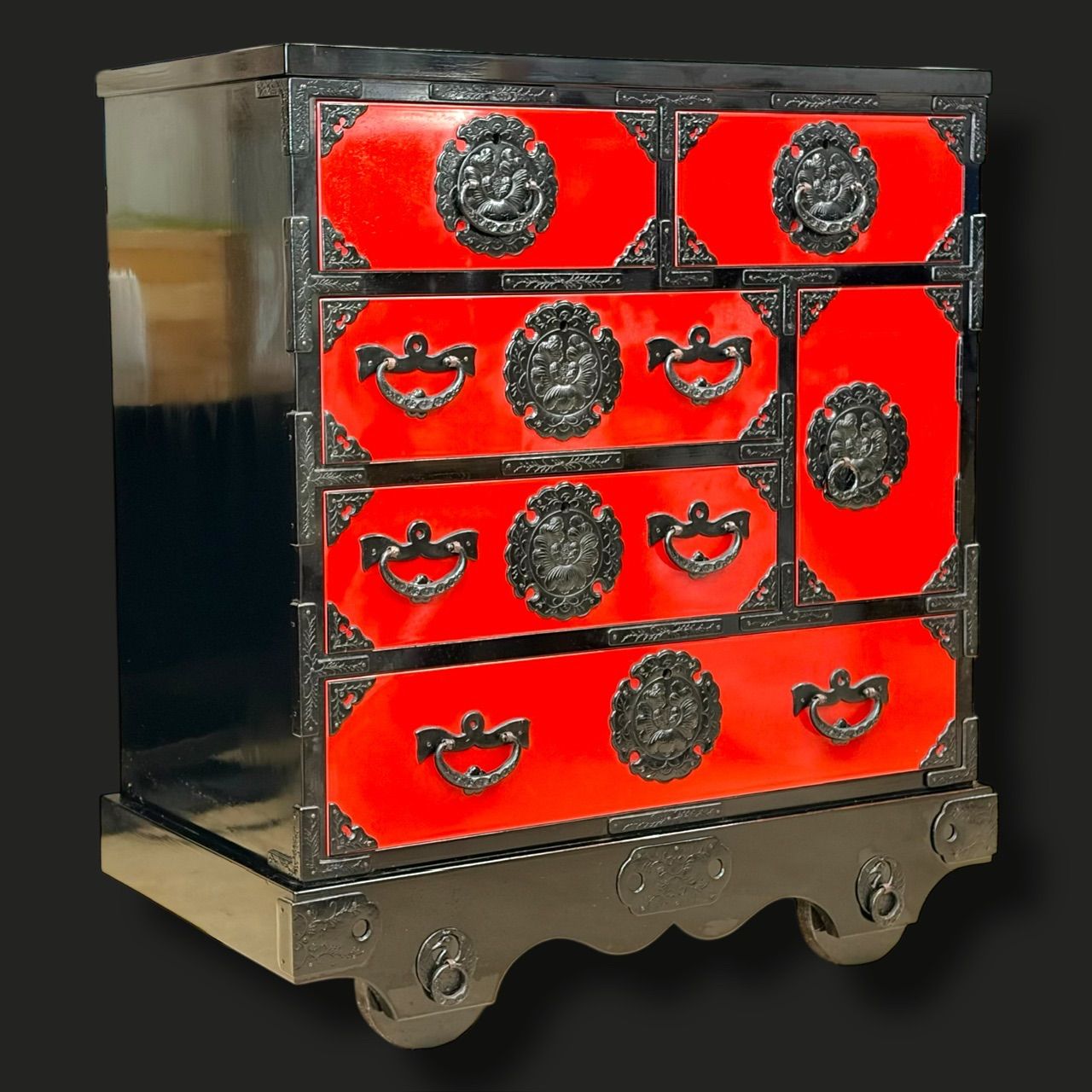 美品】岩谷堂 箪笥 赤黒車箪笥 赤黒呂塗 民芸家具 小箪笥 タンス 朱赤