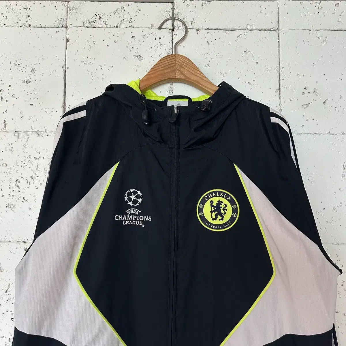 L アディダス チェルシー ウィンドブレーカー - メルカリ