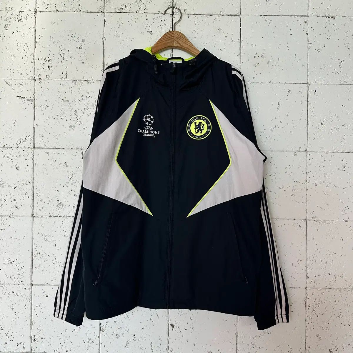 L アディダス チェルシー ウィンドブレーカー - メルカリ