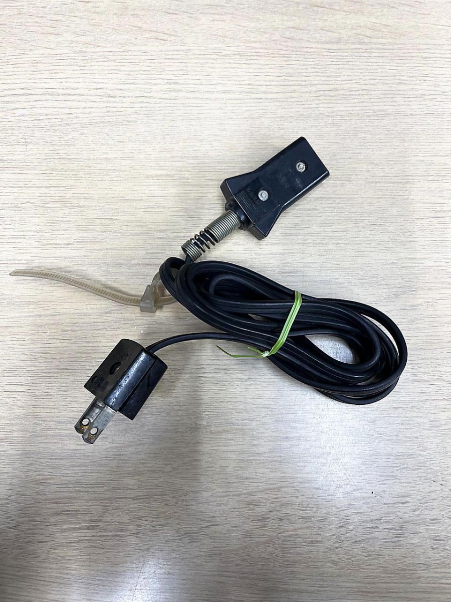 超美品◆昭和レトロ◆家庭科教材(ハタミシン)和裁電化鏝　和裁こて◆温度調整可能 新品完全未使用 ハタミシン 和裁電化鏝 和裁コテ 和裁こて 鏝2本付