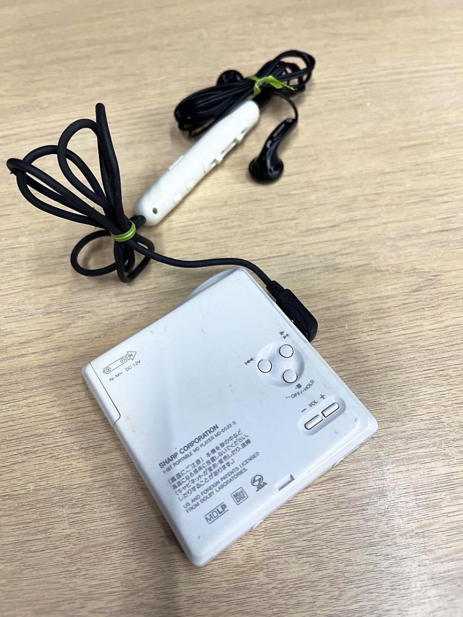 ジャンク品】 SHARP シャープ ポータブル MDプレーヤー MD-DS33-S