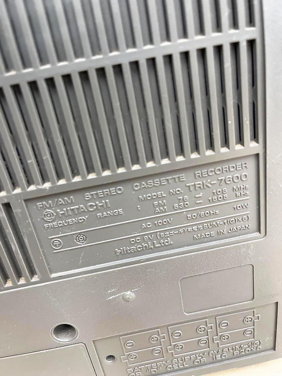 ジャンク品】 HITACHI 日立 ラジオカセットレコーダー 昭和レトロ TRK
