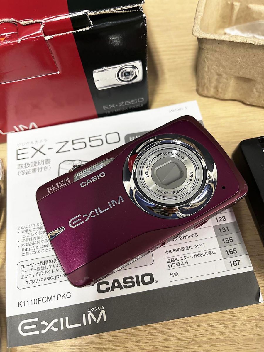 ジャンク品】 CASIO カシオ EXILIM コンパクトデジタルカメラ EX-Z550