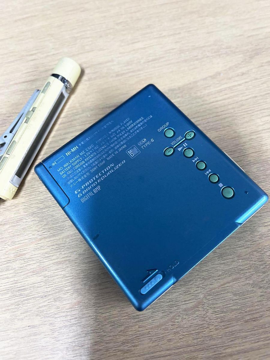 ジャンク品】 SONY ソニー MDウォークマン WALKMAN MZ-E520 - メルカリ