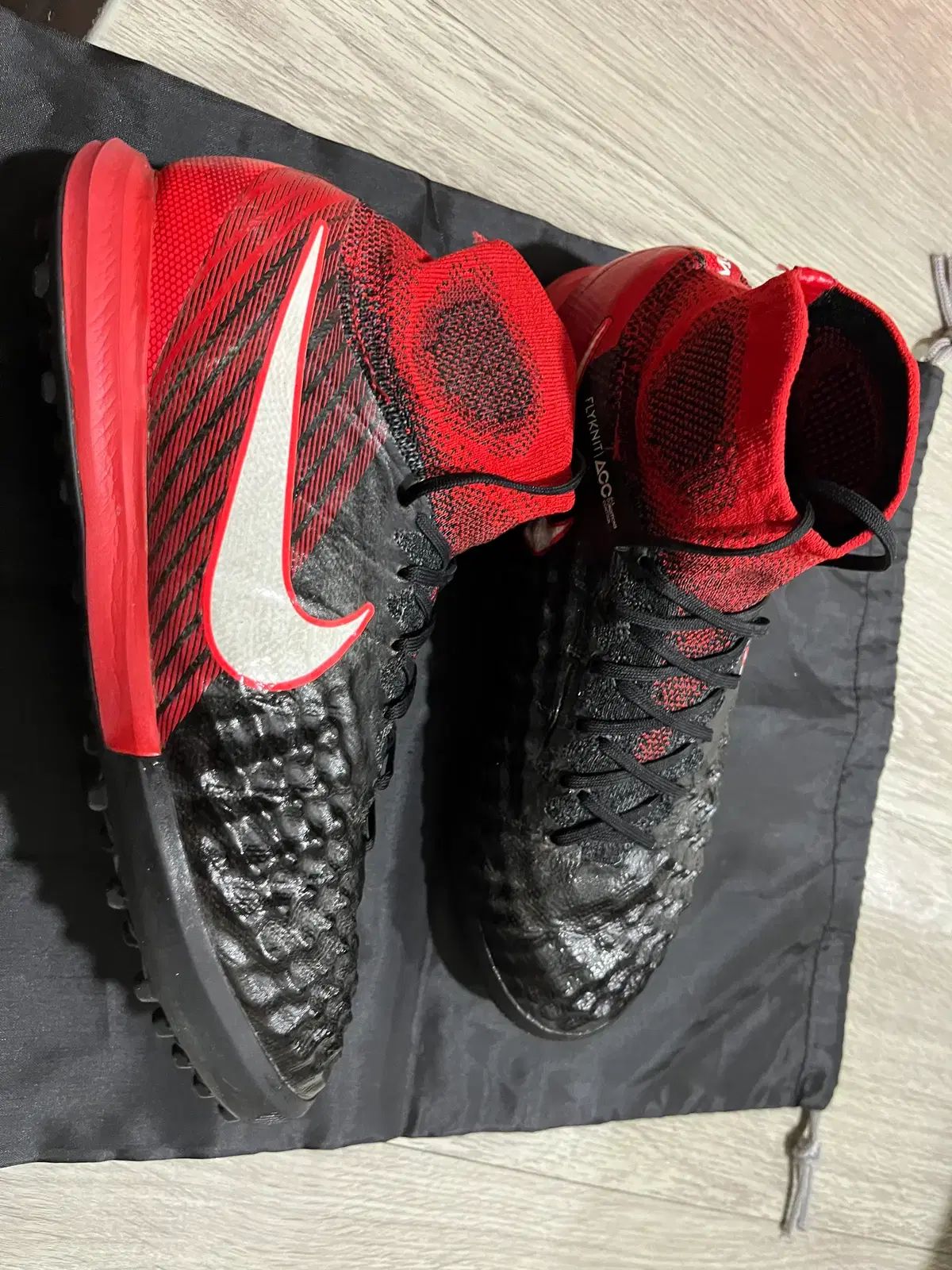 ナイキ フットサルシューズ マジスタ X プロキシモ TF(レッド) ナイキ マジスタX プロキシモ2 TF 245 サッカーシューズ - メルカリ