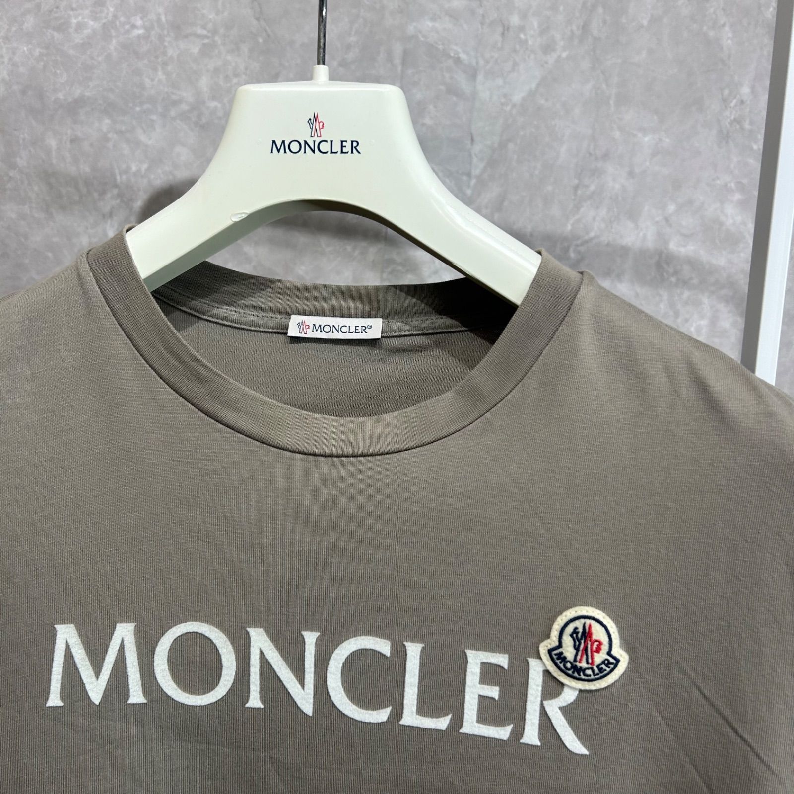 MONCLER モンクレール 半袖Tシャツベージュ T-SHIRTM - メルカリ