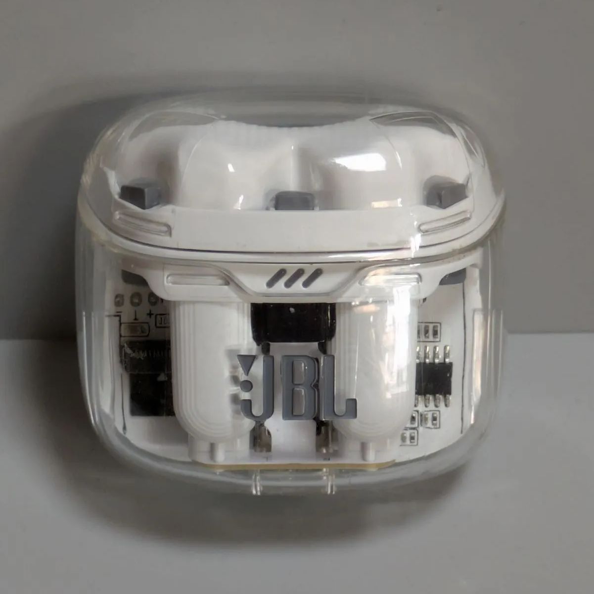 JBL TUNE FLEX Ghost Edition 充電ケースのみ 白 ホワイト 完全 