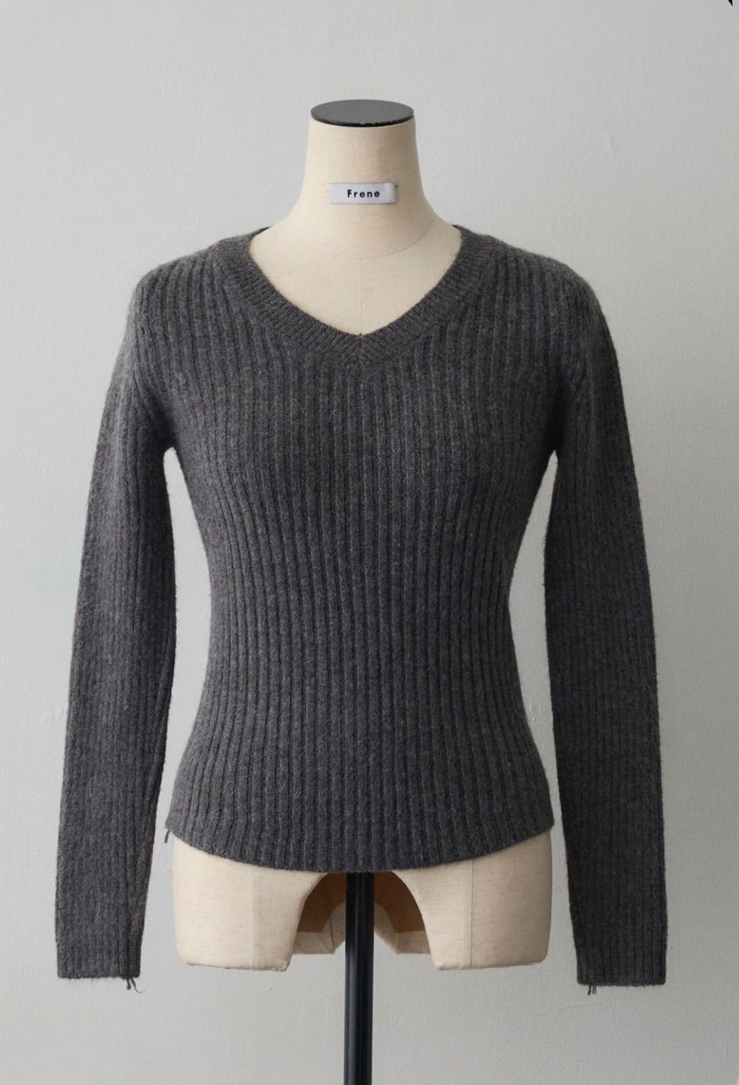 ★美品★ ウール混2WAYケープニット　ボタン付き　Free　グレージュ ウール混2WAYケープ - SOÉJU online store｜上質な大人の女性のための