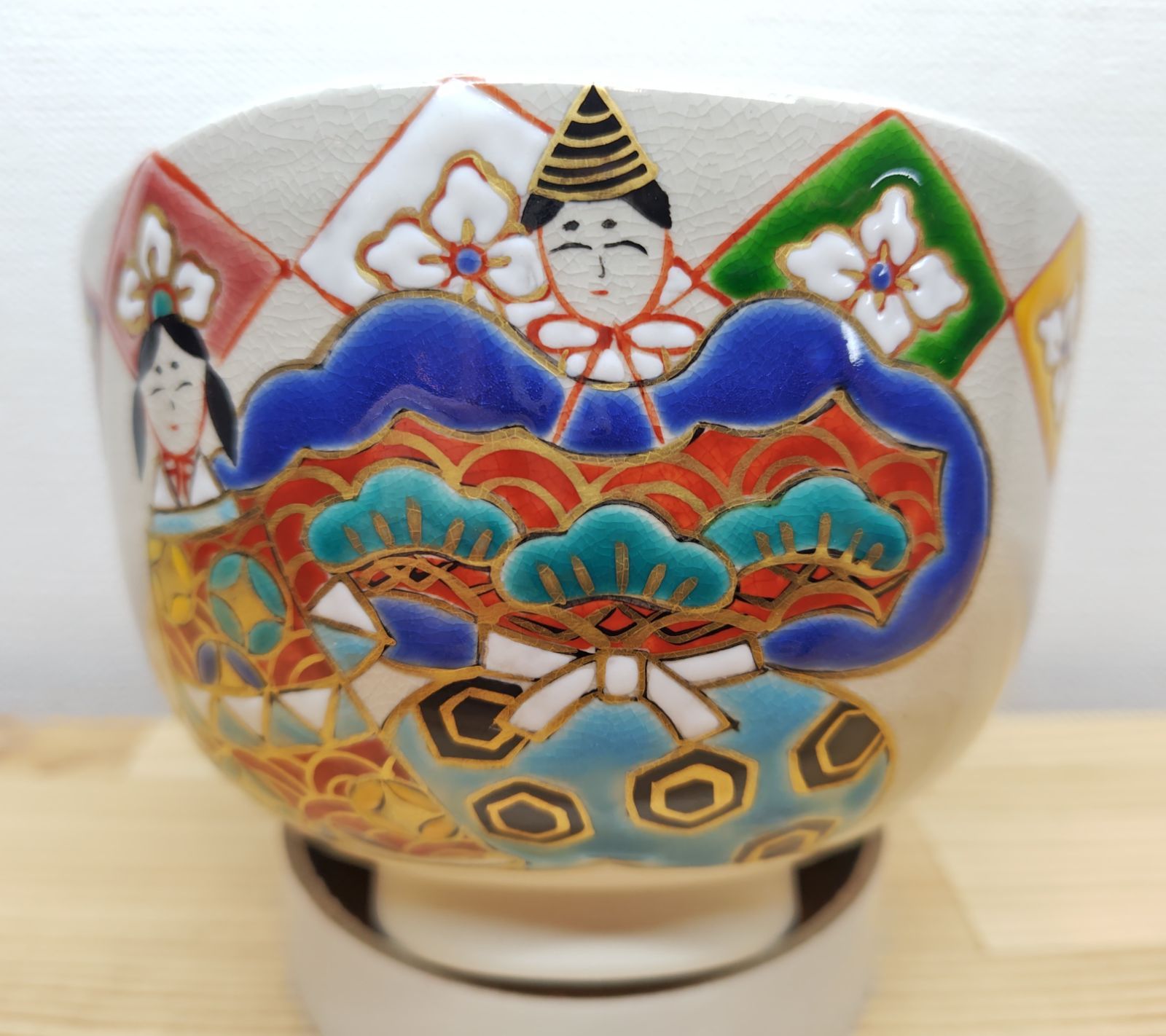 逢絢亭・新品】茶道具 茶碗 京焼 御本雛に花菱の図 伊坂清香 共箱入り