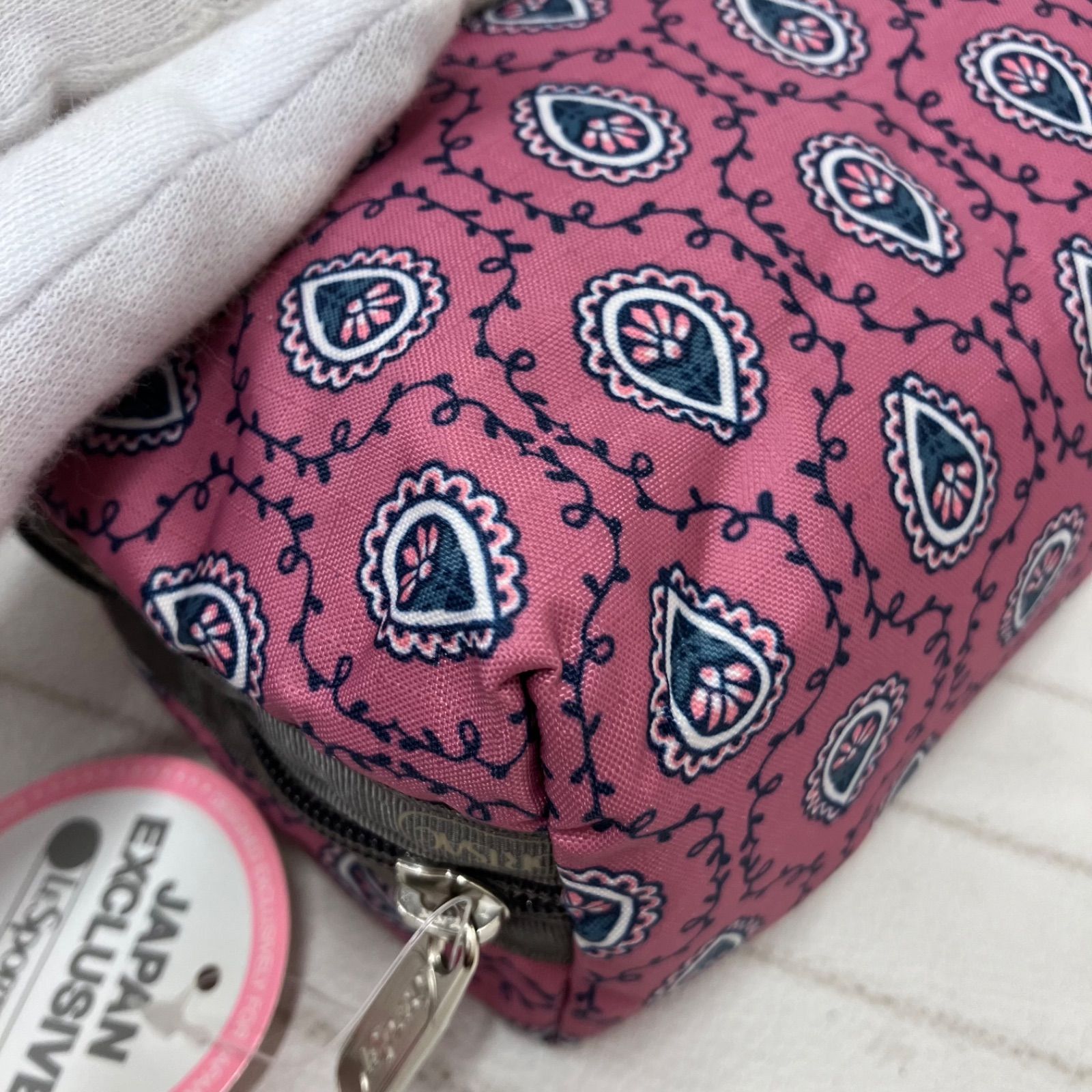 8015 LeSportsac レスポートサック 日本限定 ポーチ タグ付き アルル 