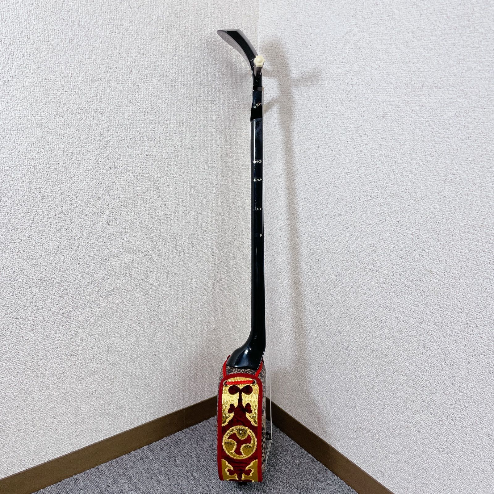 沖縄 三線 人工皮 人工蛇皮 民謡 楽器 沖縄民謡 - メルカリ