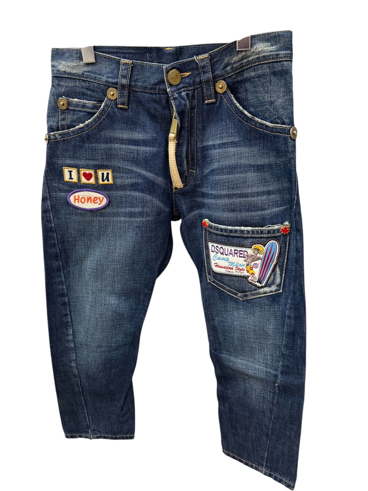 【新品タグ付き】Dsquared2 デニム ジーンズ ピンバッジ ワッペン 38 DSQUARED2 ディースクエアード イタリア製 ワッペン ヴィンテージ加工