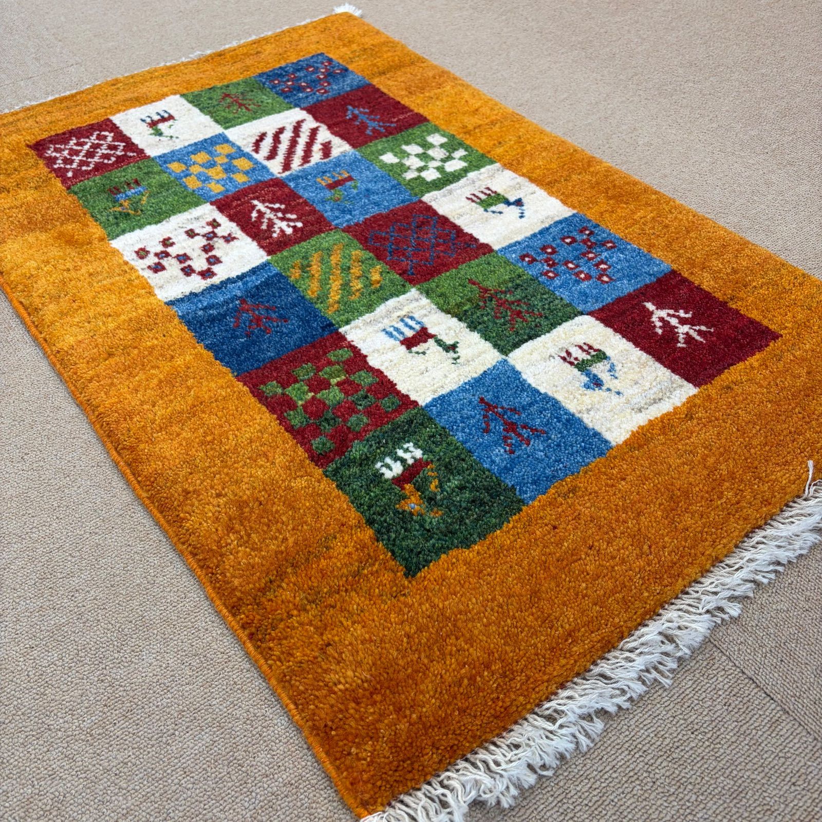 ギャッベ】イラン産 手織りカーペット 90×60cm インテリアラグ 草木染