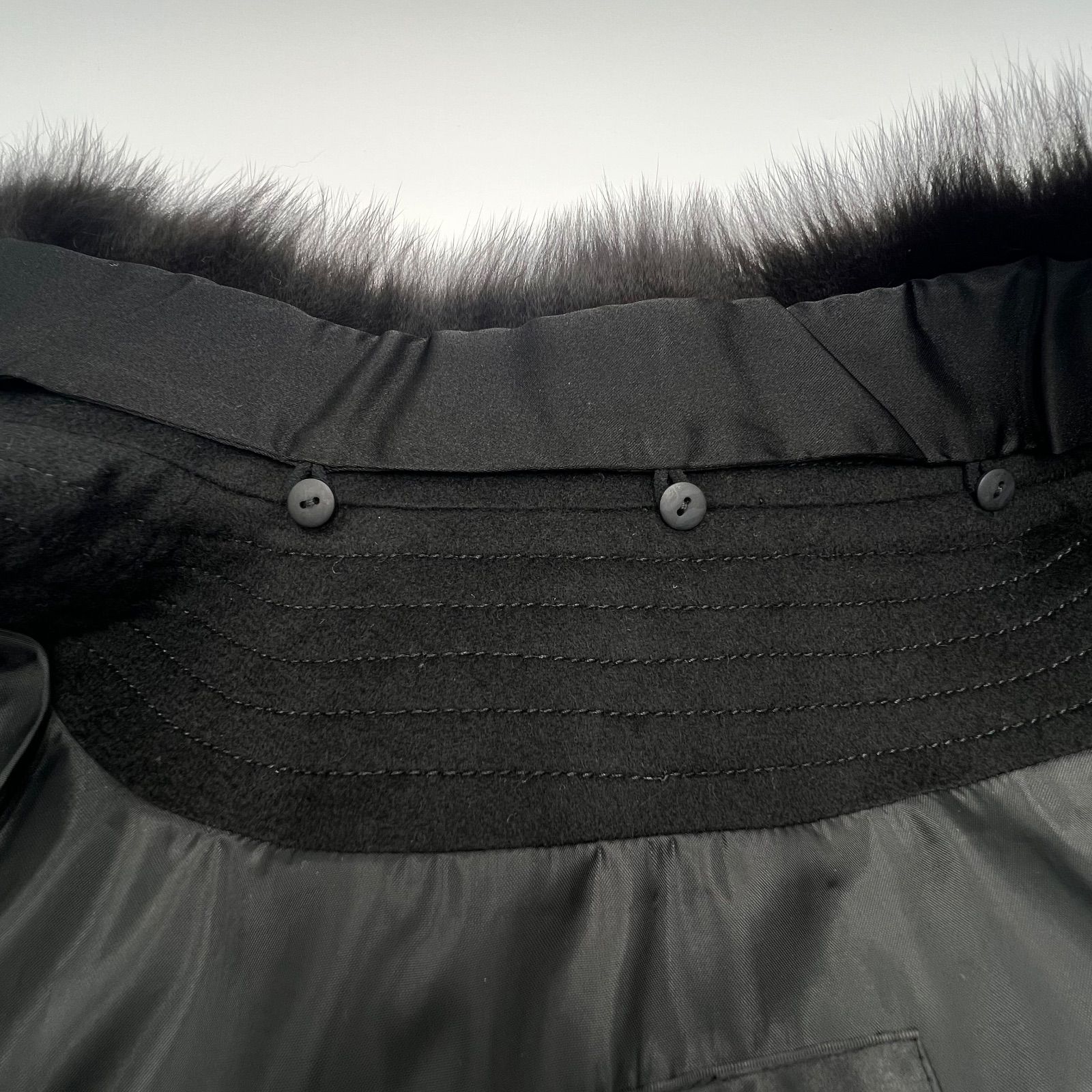 LORITTY カシミヤ ケープポンチョ フォックスファー M-L対応 - メルカリ