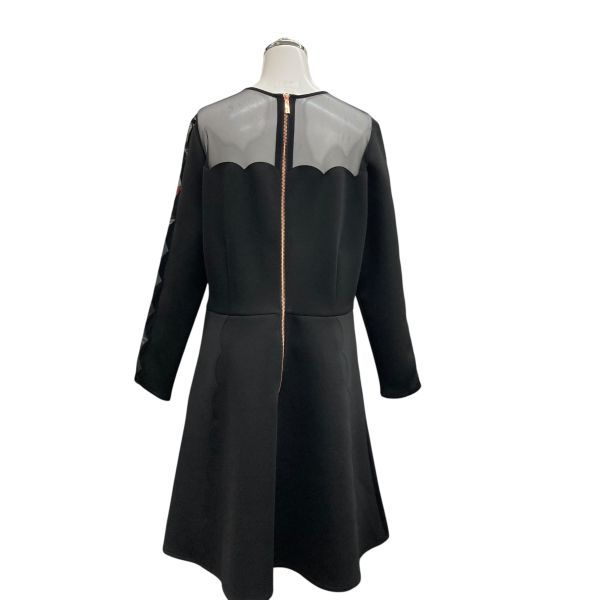 新品！テッドベイカー　Ted Baker フラワー　ワンピース　S 黒　結婚式 □ テッドベイカー TED BAKER ワンピース ひざ丈 異素材ドッキング 黒