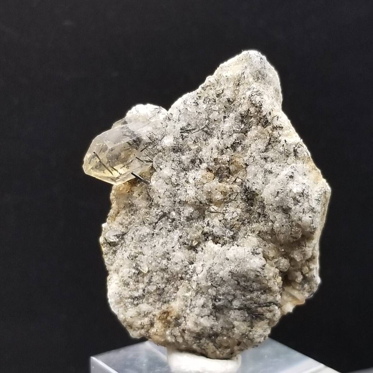 ルチル　原石 ブラック ルチル クォーツ 原石 結晶 母岩付き 内包物 針状 Zagi