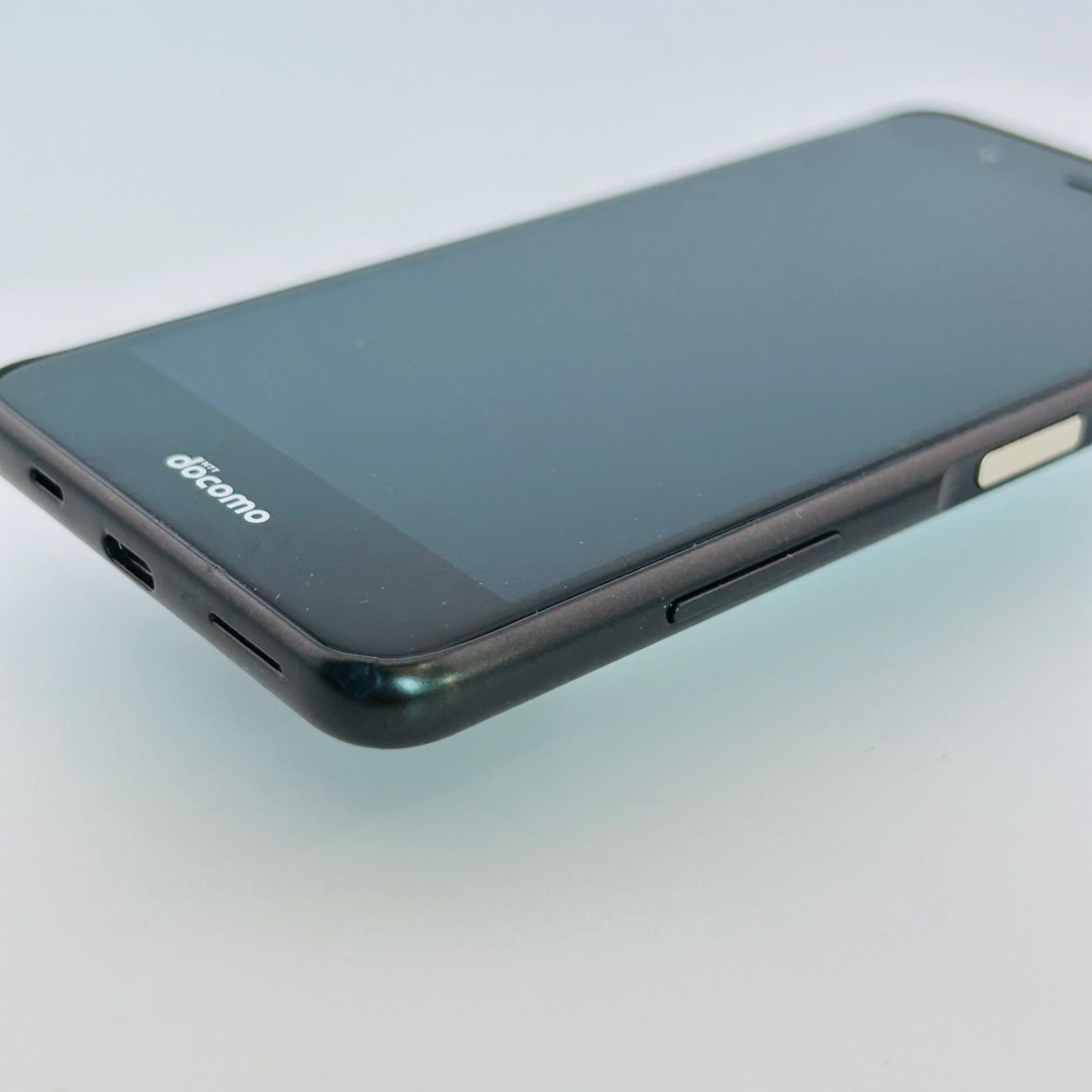 バッテリー良好 arrows Be F-04K 32GB ブラック SIMフリー(simロック