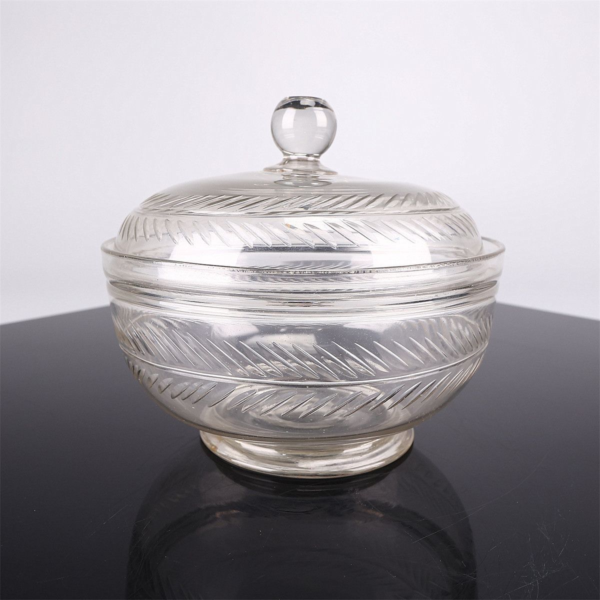 アンティークガラス　ギアマン　ウランガラス　共箱有り　12客　小皿　旧家所蔵品 アンティークガラス ギアマン ウランガラス 共箱有り 12客 小皿 旧家