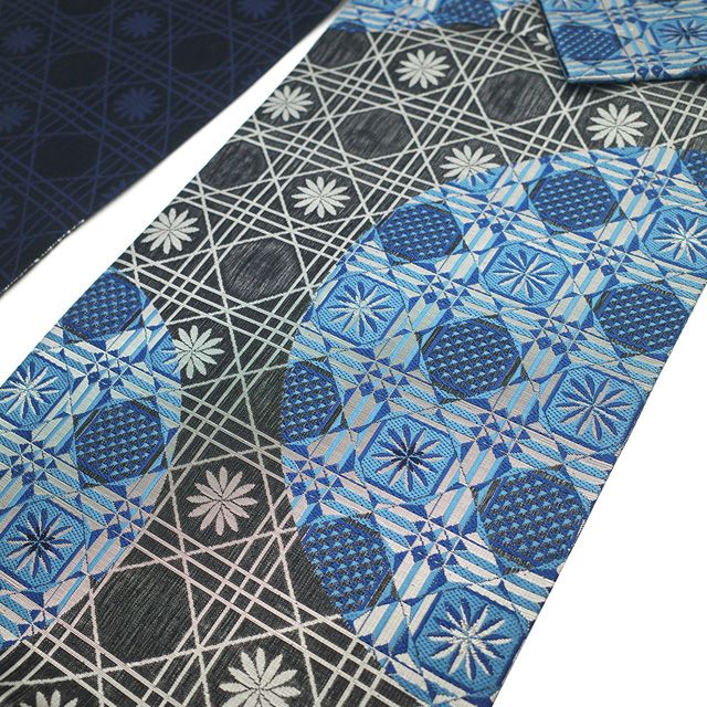 新品】 袋帯 未使用 正絹 京都 西陣 弥栄織物 軽量帯 軽量織 阿波藍染