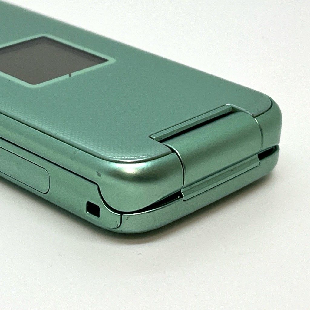 良品】らくらくホン F-02J ドコモ SIMロック解除済み 4G対応 ミント