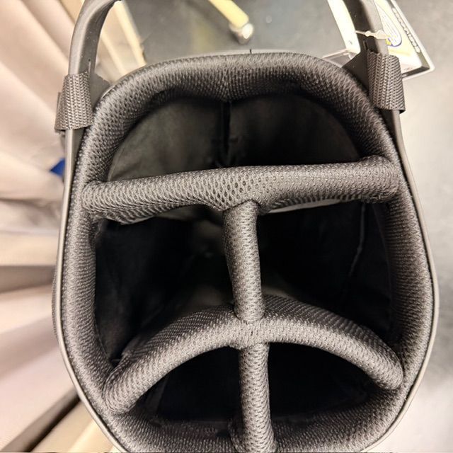 スタンド型 47インチ対応