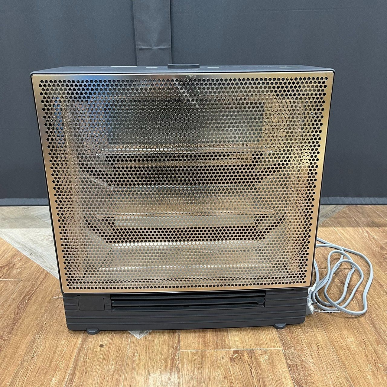 DAIKIN ダイキン 遠赤外線暖房機 WRH134AS-H 2023年製 EL6】 ダイキン 遠赤外線暖房機 ハイブリッドセラムヒート WRH134AS-H