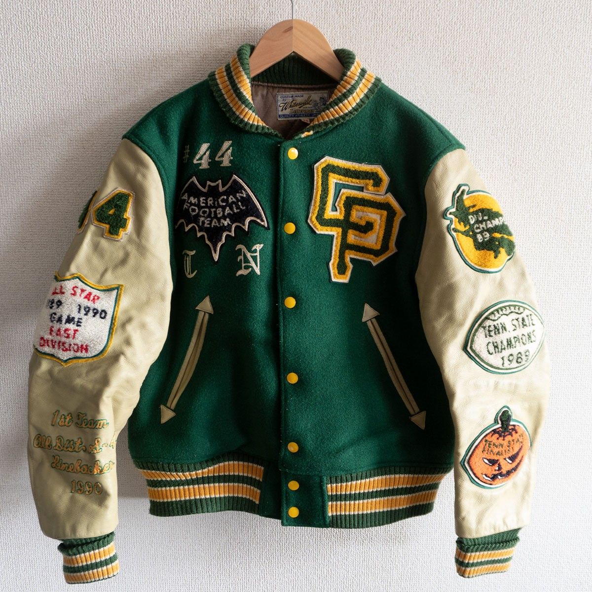 美品】WHITESVILLE【フルデコ レザースリーブ スタジャン】38 
