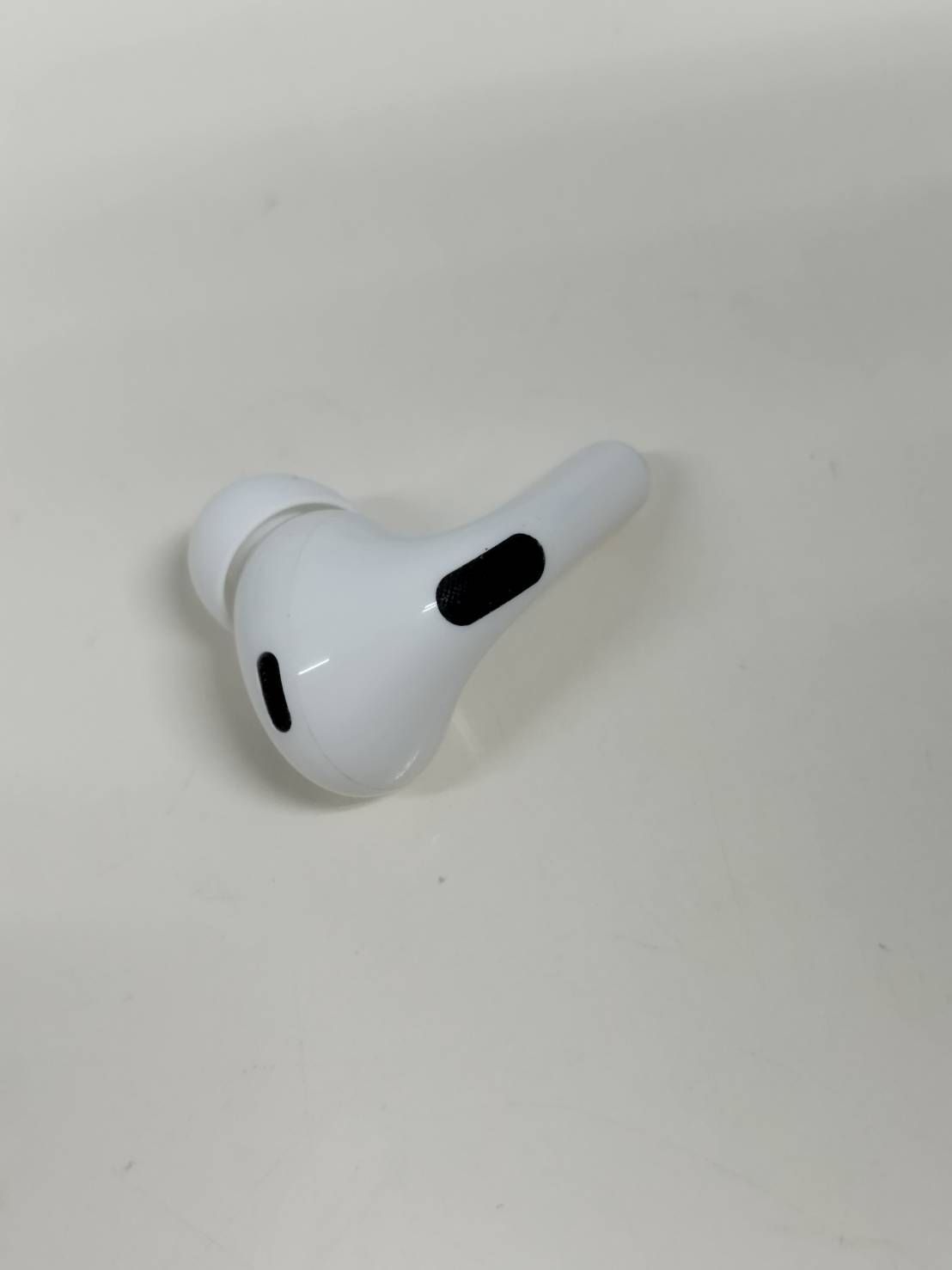 美品】Apple AirPods Pro 第2世代/A3047/ワイヤレスイヤホン/右耳のみ