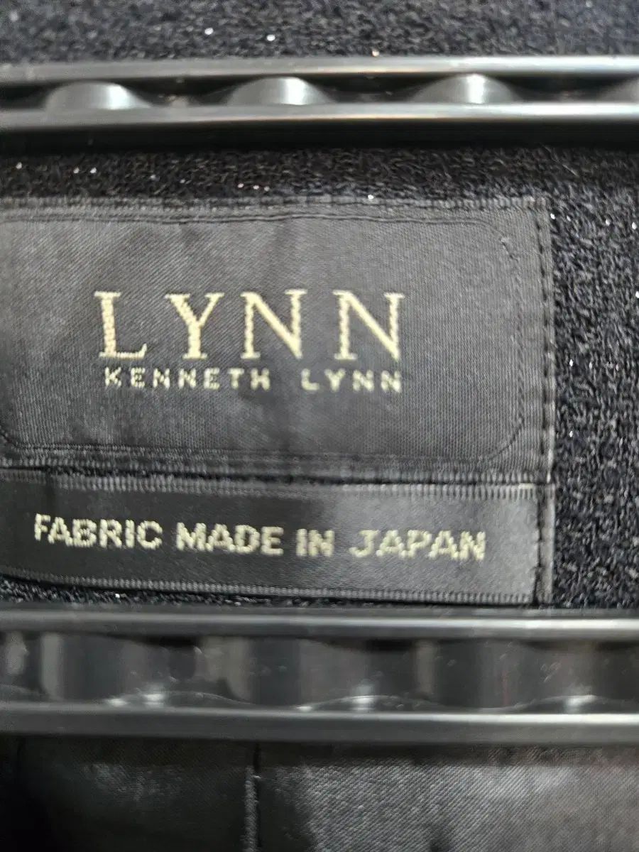 LYNN ブラック ツイード ジャケット ブローチ 装飾 2