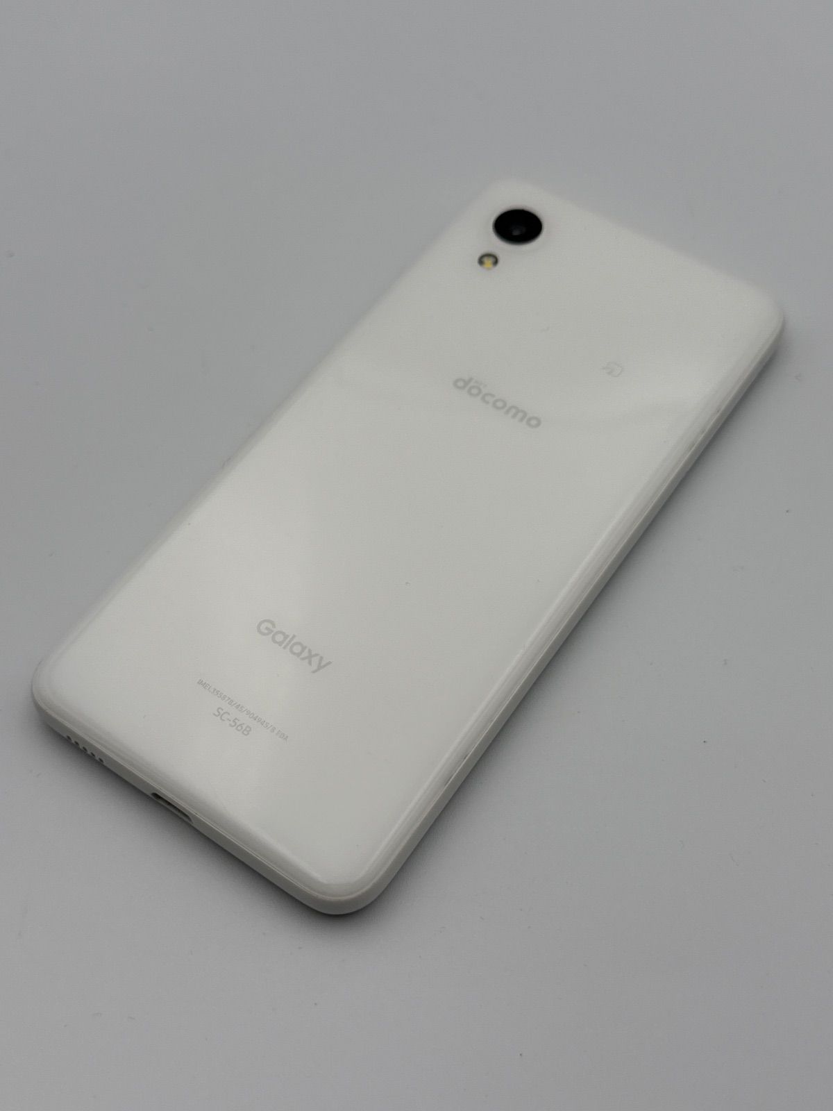 SIMロック解除済み Galaxy A22 5G SC-56B docomo ホワイト スマホ本体
