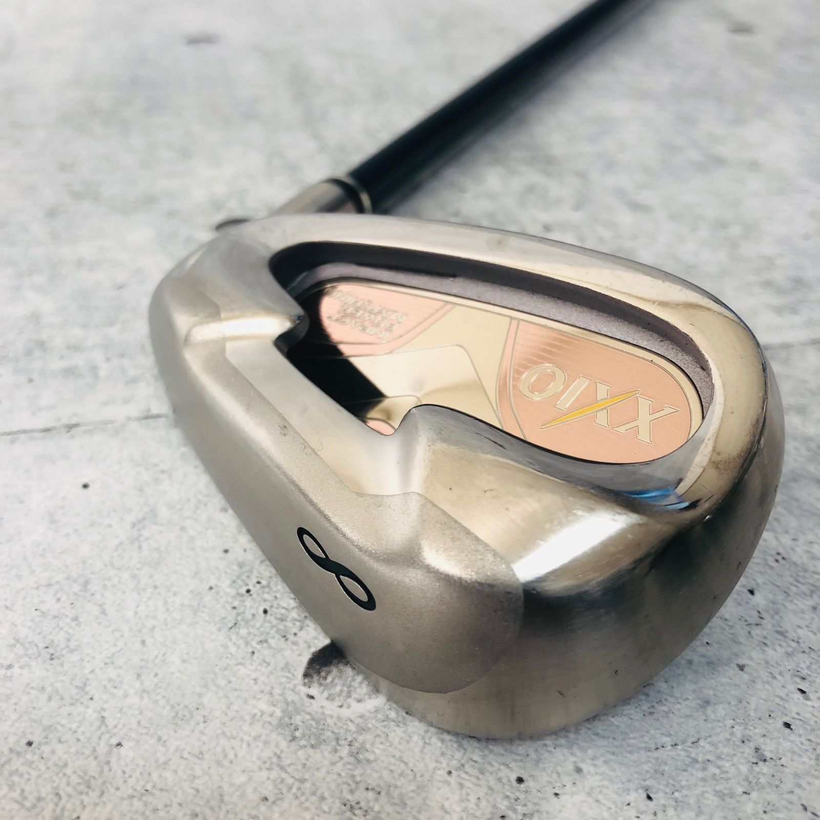 レディース　XXIO 8番アイアン シルバー XXIO レディースアイアン8本セット☆ ロストボール付き☆