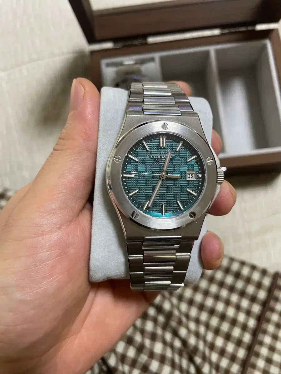 ジェニマINジェニア オマジュ時計