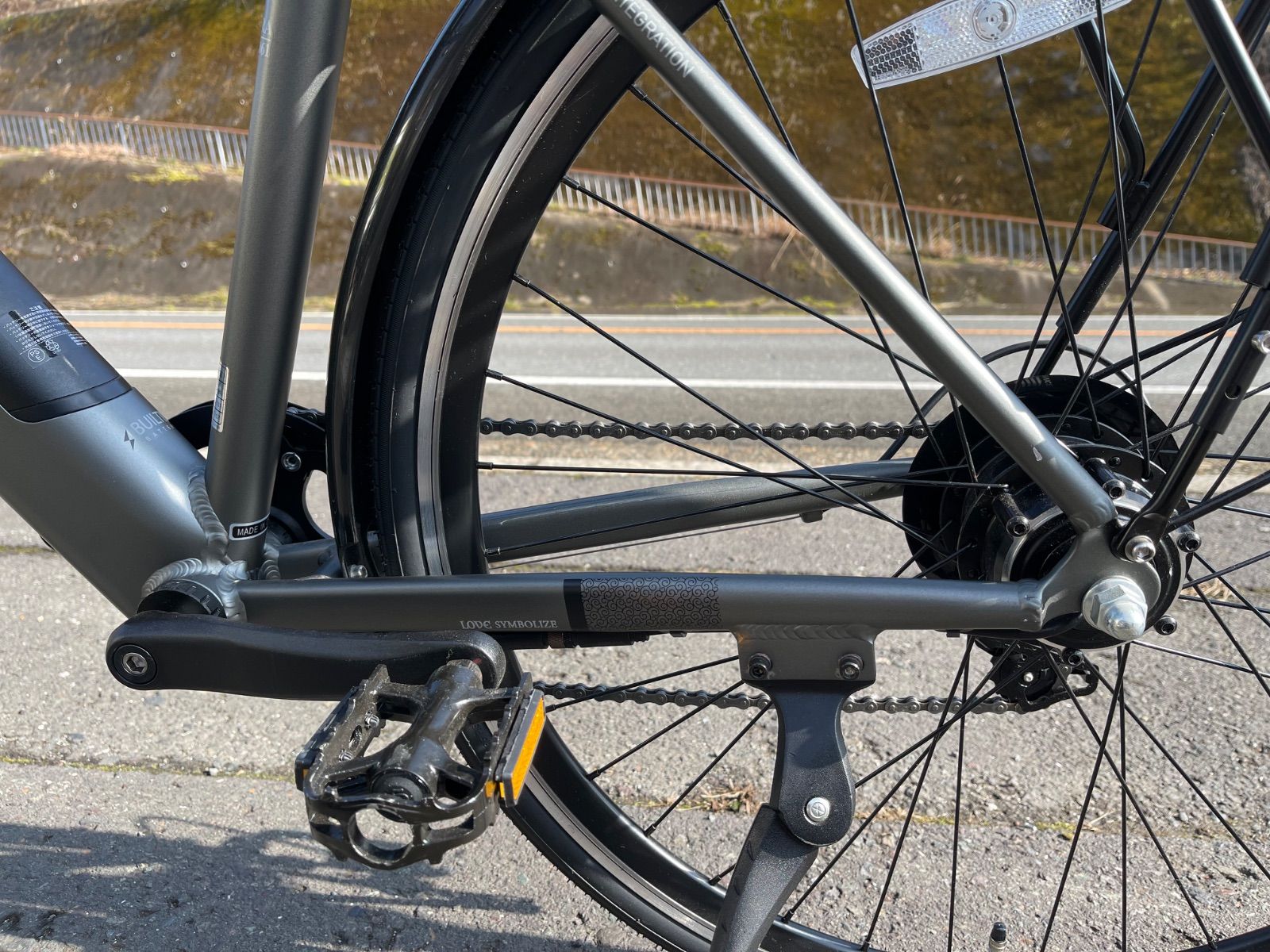 送料無料【未使用品】BUILTIN 電動アシスト自転車 DAITORA 36V 9.6Ah