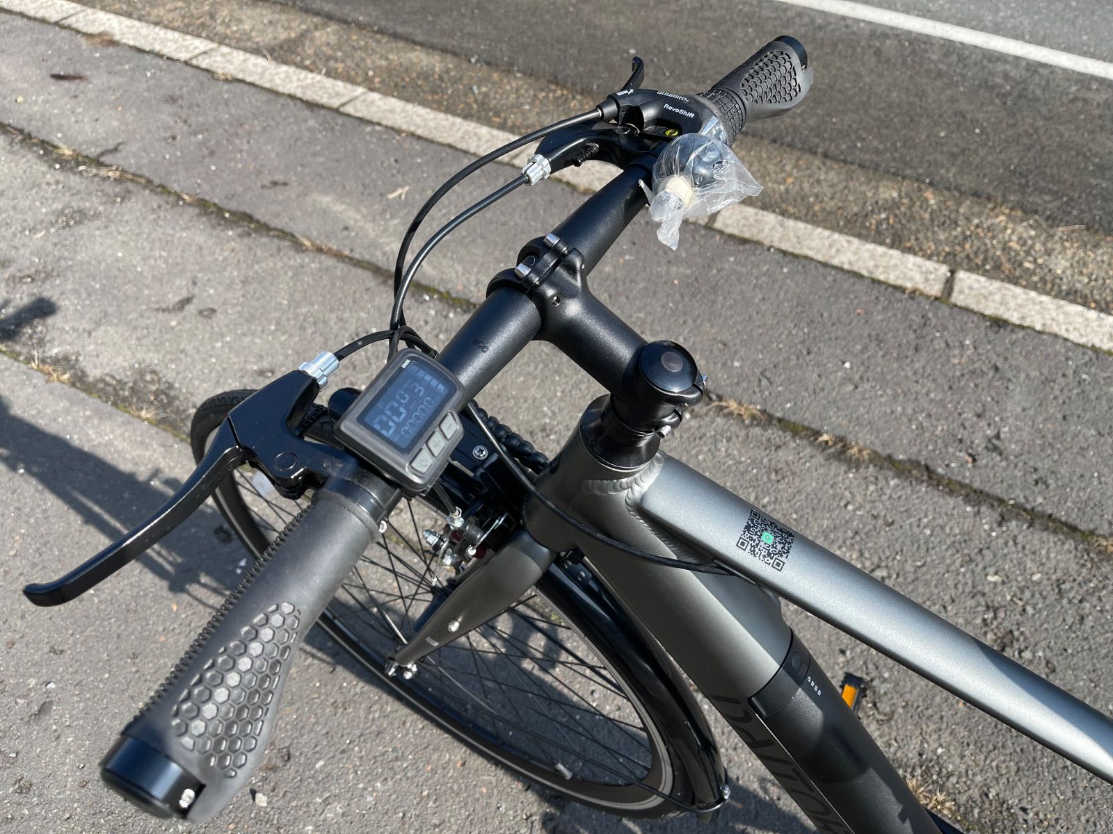 送料無料【未使用品】BUILTIN 電動アシスト自転車 DAITORA 36V 9.6Ah