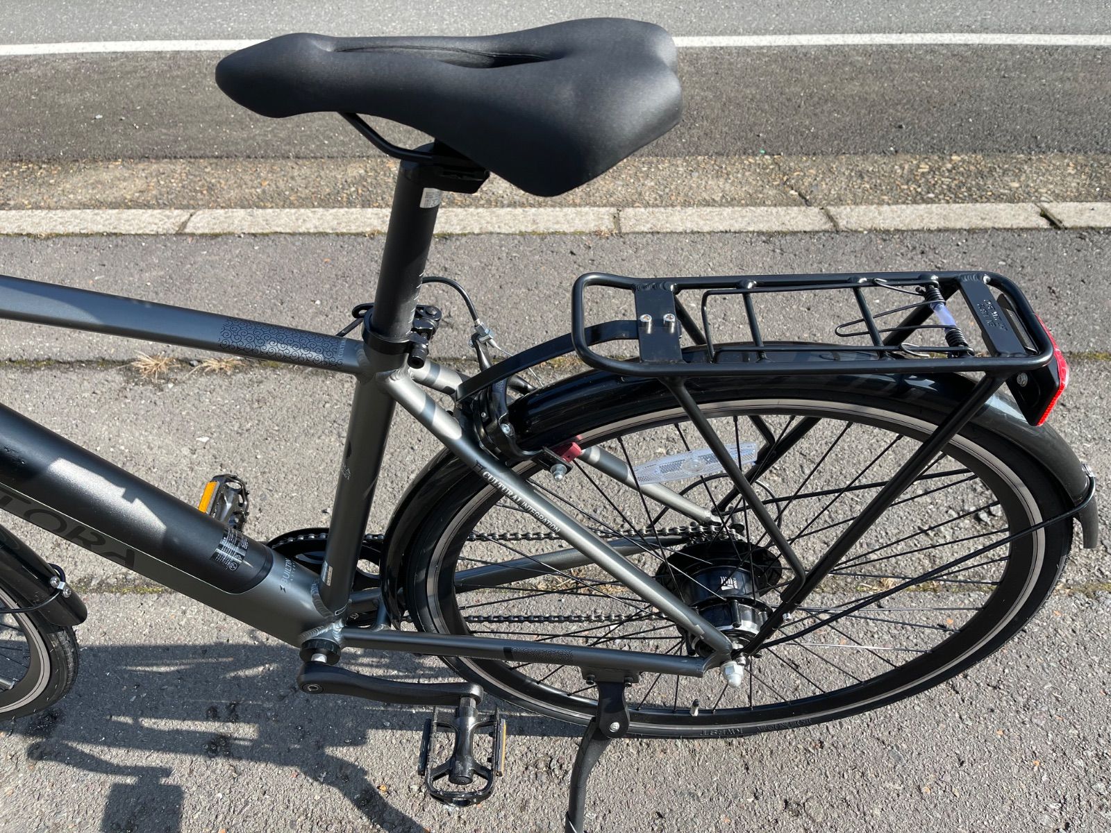 送料無料【未使用品】BUILTIN 電動アシスト自転車 DAITORA 36V 9.6Ah