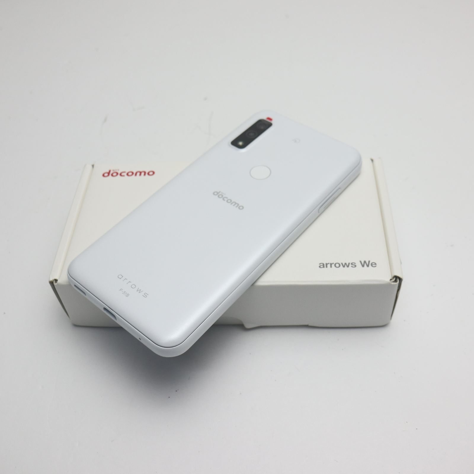 新品未使用/arrows We ホワイト　スマートフォン/外箱付き 新品未使用 F-51B arrows We ホワイト スマホ 白ロム 本体 即日発送