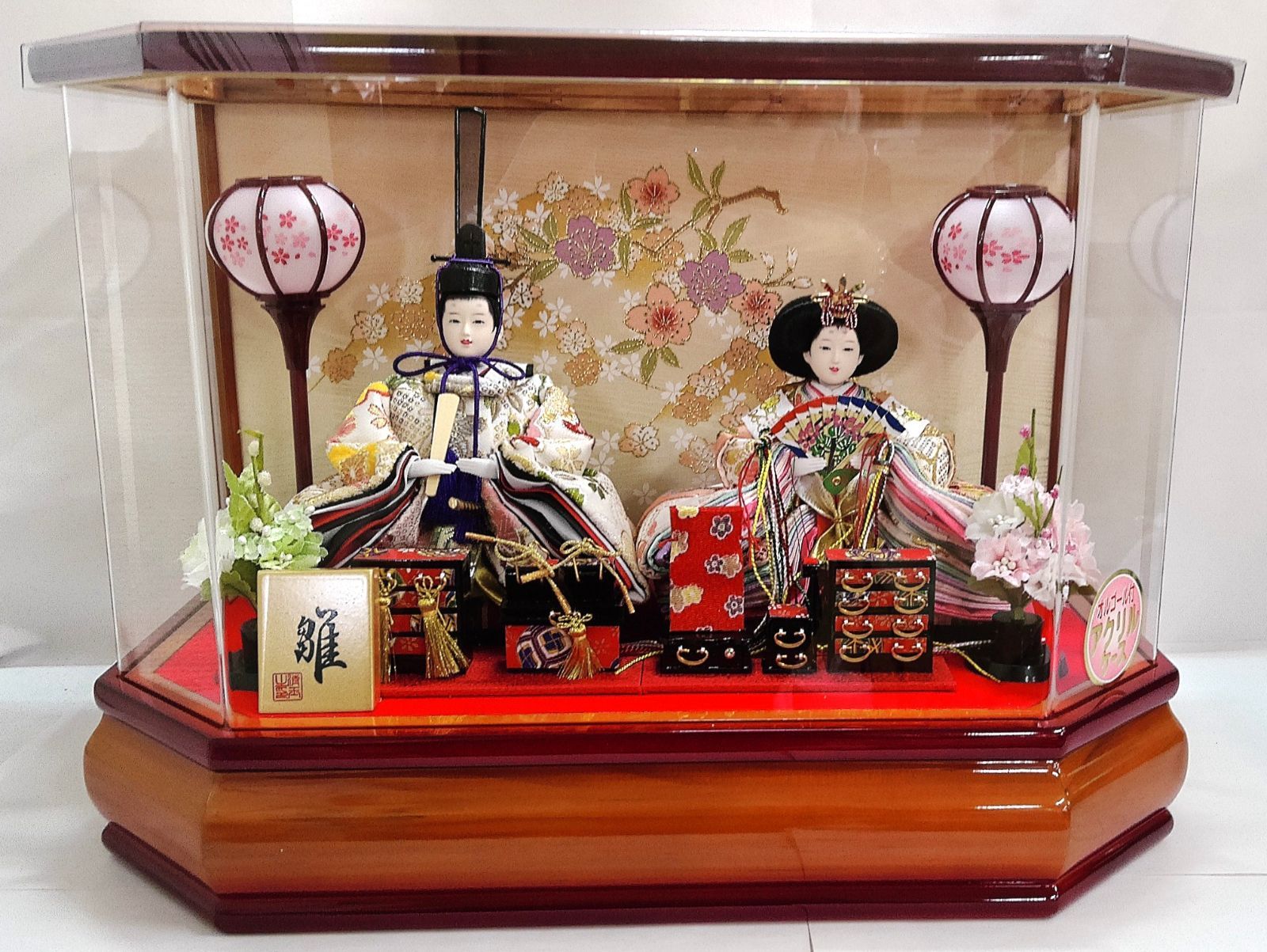 M[宅120]0681 雛人形 親王飾り 小芥子 二人 六角アクリルケース入り