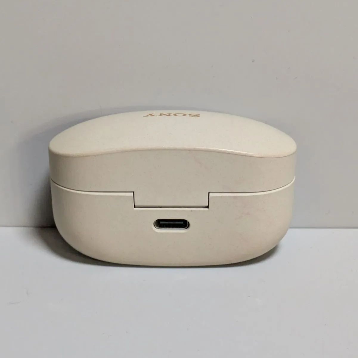 【最終値下げ 超美品！】SONY WF-1000XM4 ベージュ SONY WF-1000XM4 充電ケースのみ ベージュ プラチナシルバー 完全